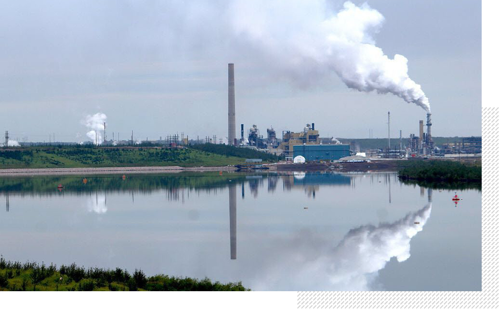 Syncrude's oilsands operations building