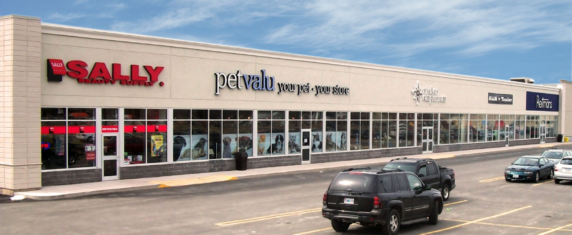 Granite Drive Plaza showing row of retail stores