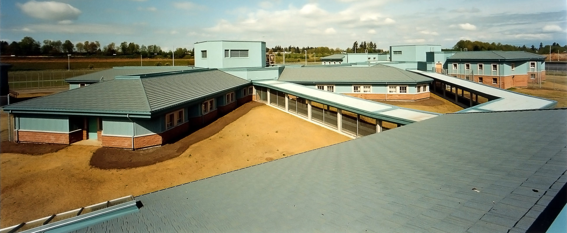 Overhead view of Matsqui Institution showing covered walkways between buildings 