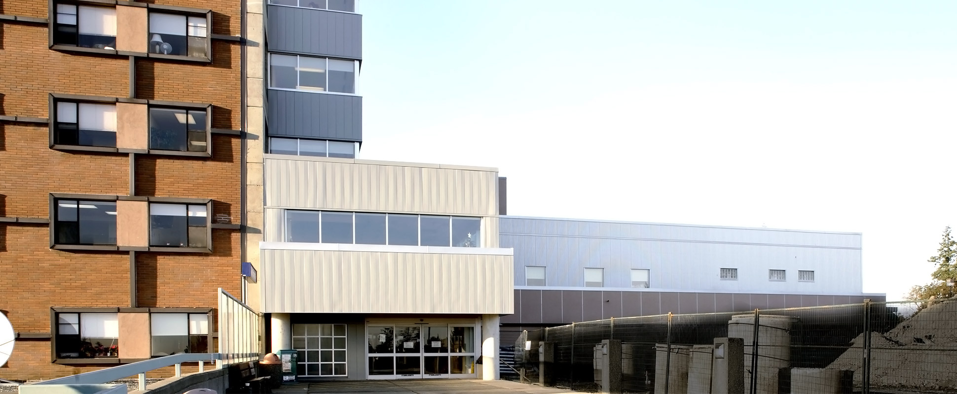 Nanaimo Regional Hospital exterior 