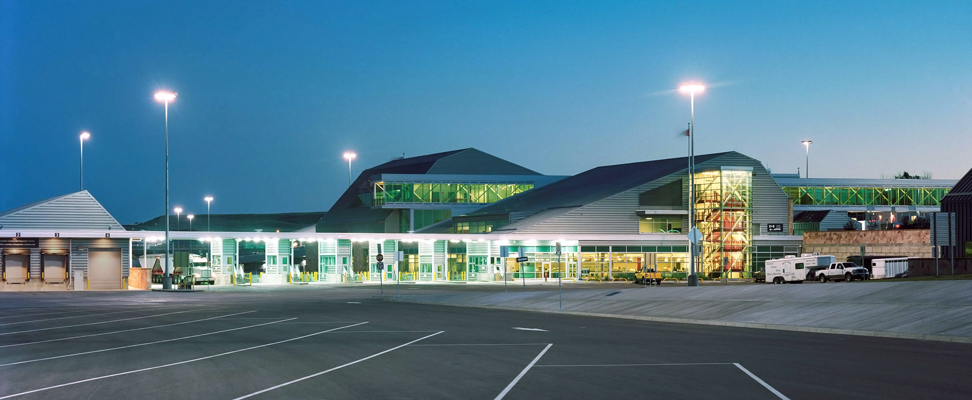 Sweetgrass Coutts Border Crossing lit up at night