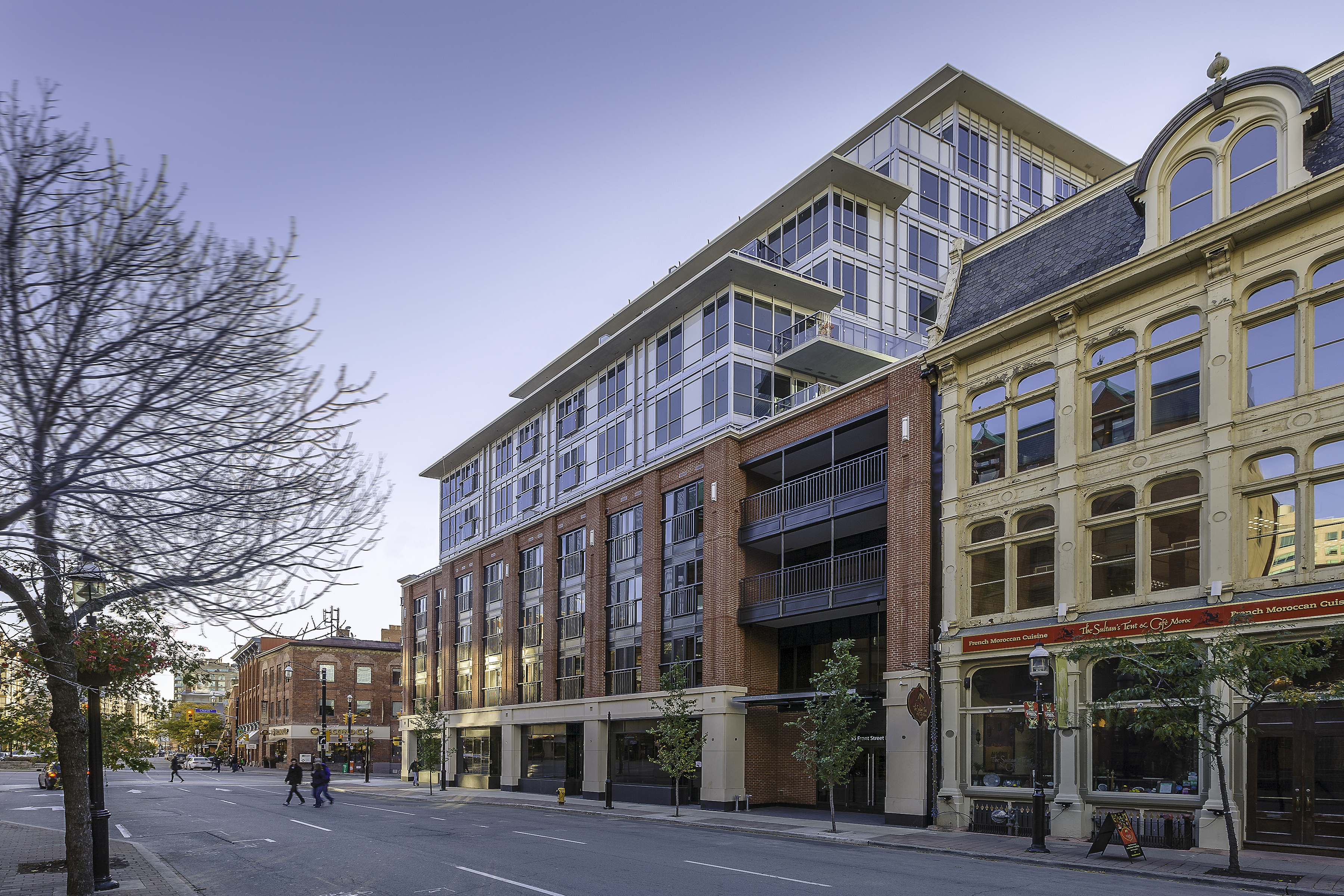 Berczy Condominiums exterior