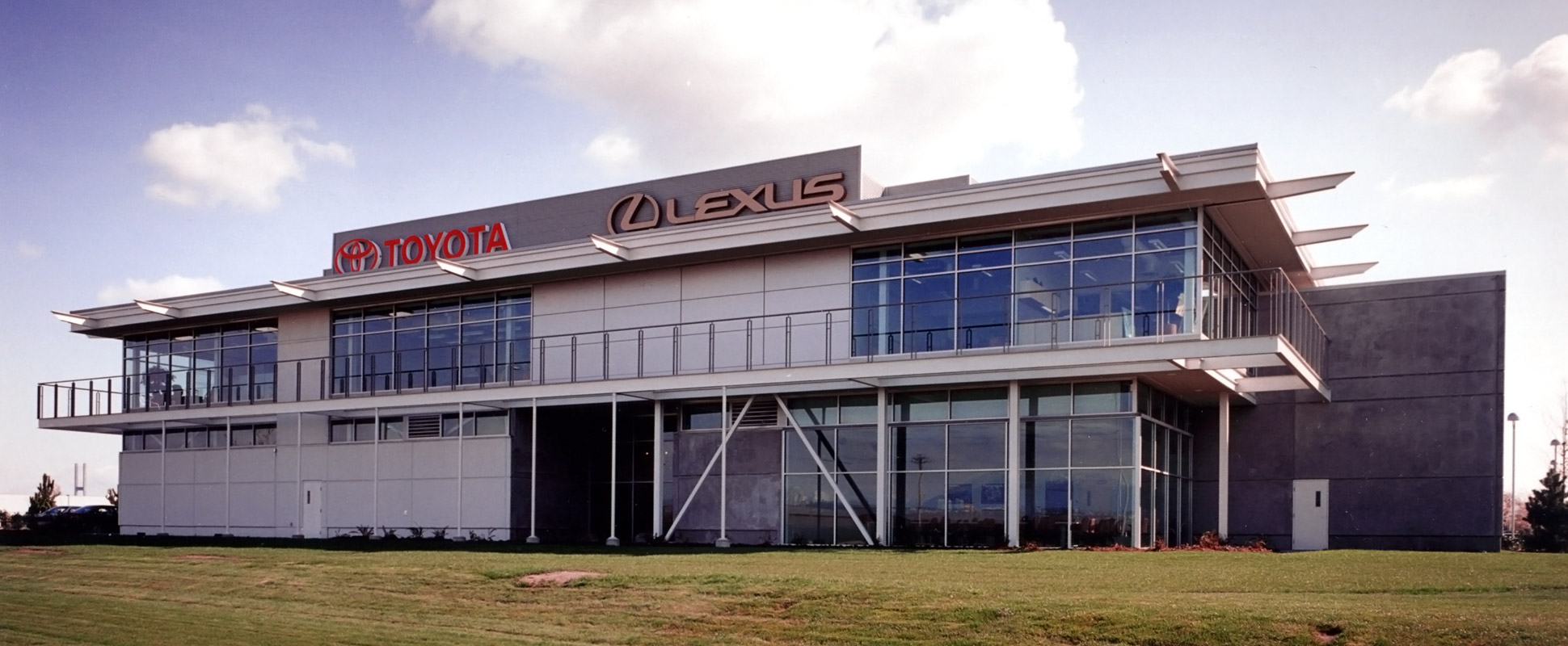 Toyota Zone Office and Parts Distribution Centre exterior
